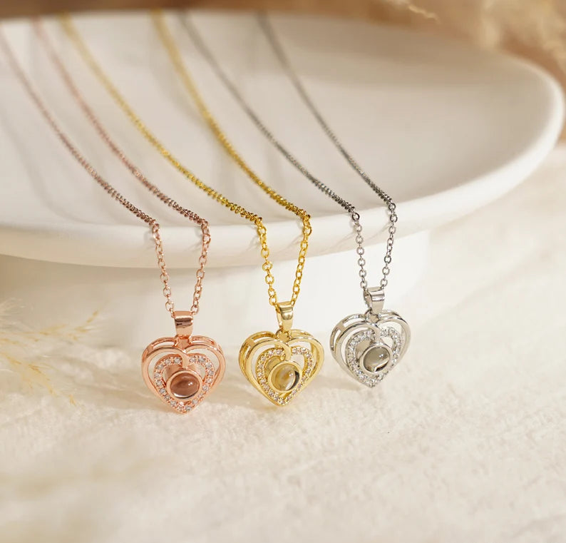 Heart Shaped OutLine Projection Necklace