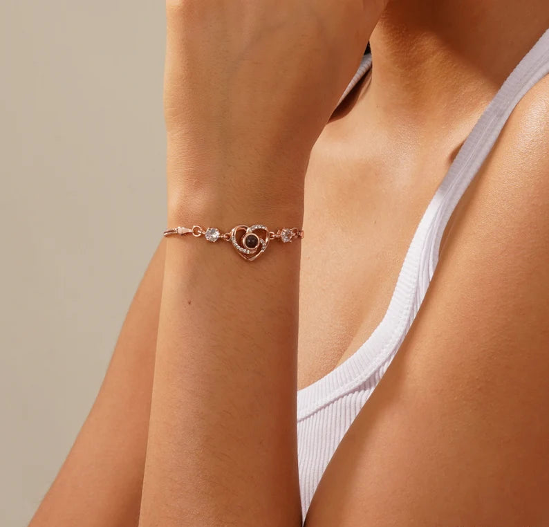 Silver Heart Diamond Projection Bracelet